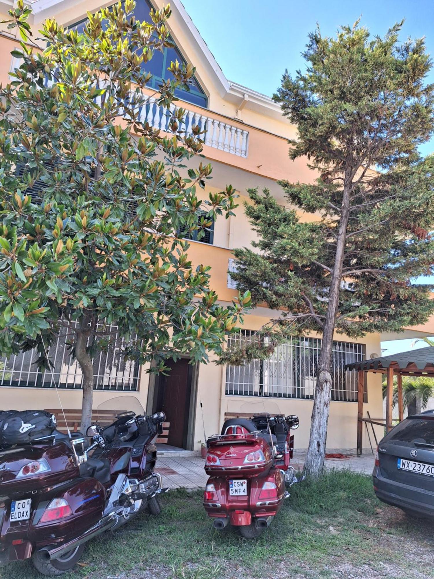 Sunrise Guest House Shkoder Exterior photo